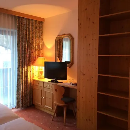 Garni Senn Hotel 2*