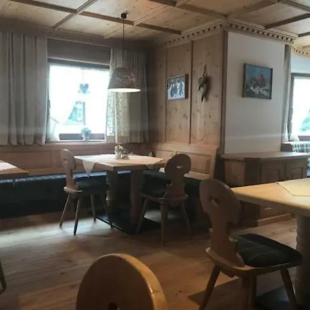 Hotel Garni Senn Sankt Anton am Arlberg